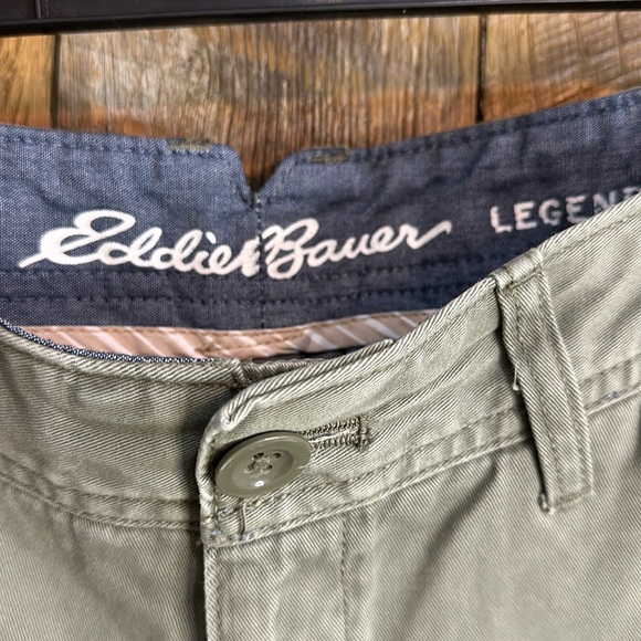 Eddie Bauer Olive Green Legend wash capris Size 0 Petite - Picture 2 of 9